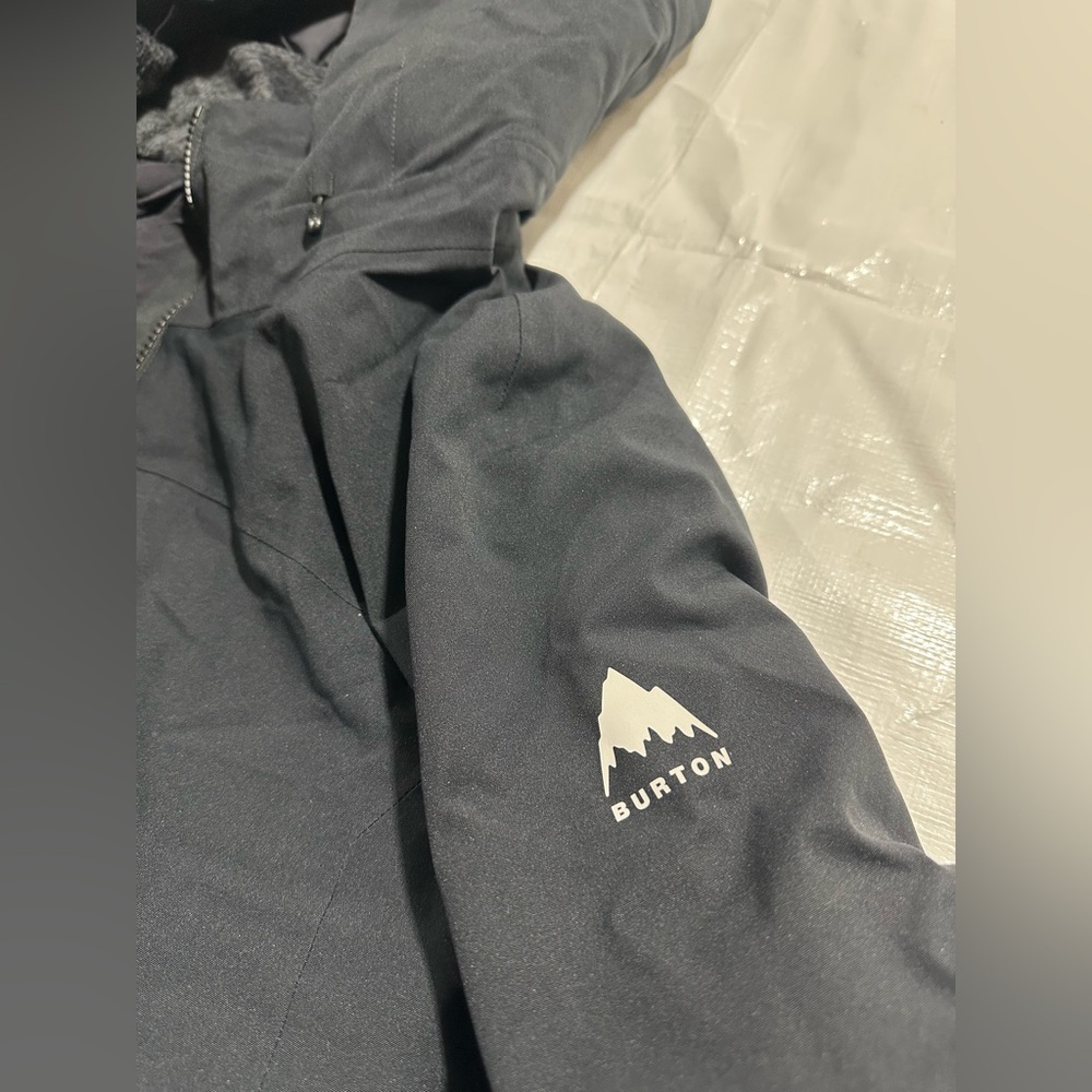 Burton Women's Jacket in Dark Gray - Picture 5 of 7